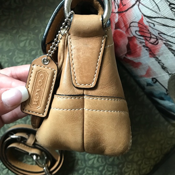 Coach crossbody - Picture 3 of 8